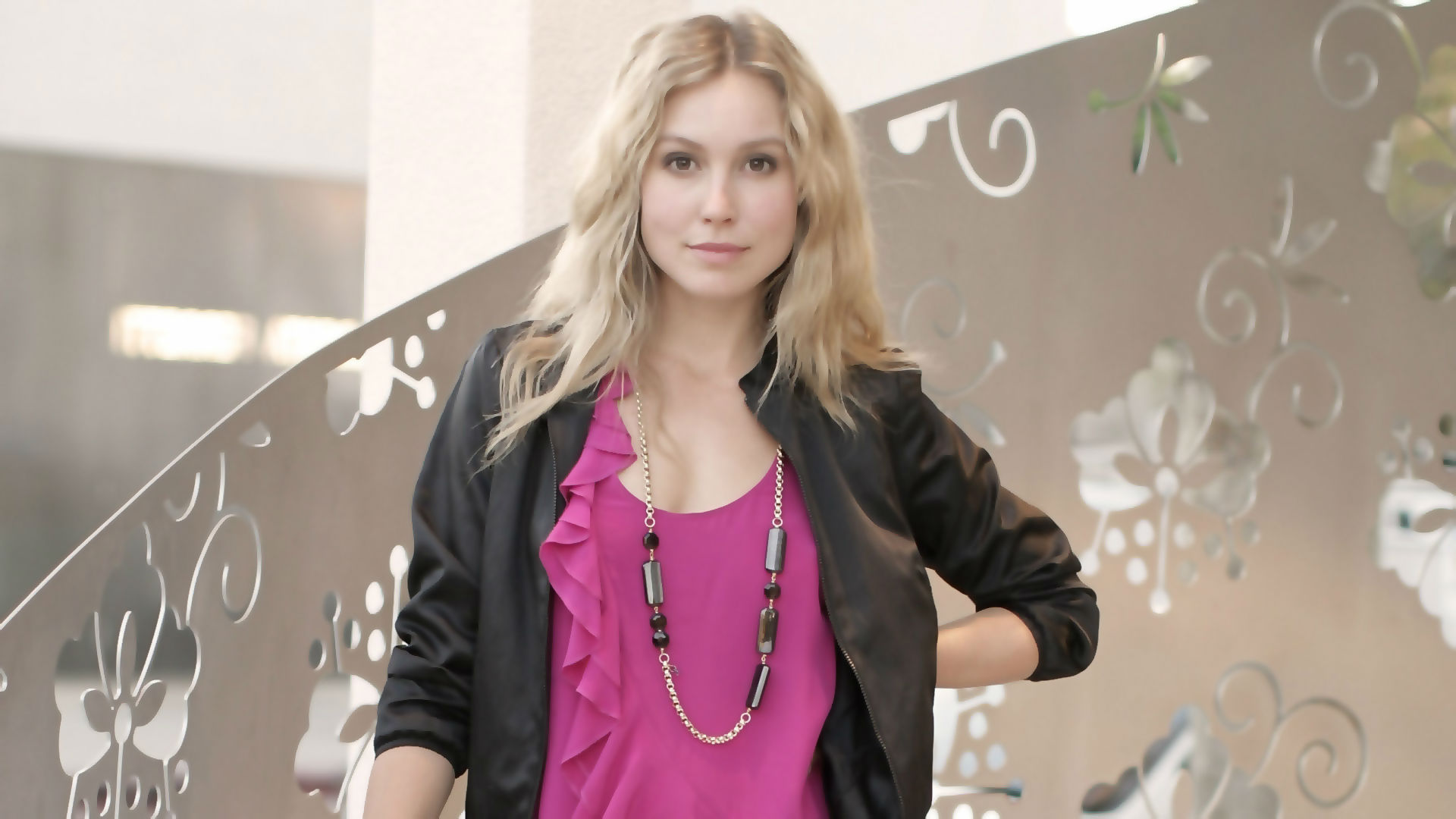 Sarah Carter Wallpapers