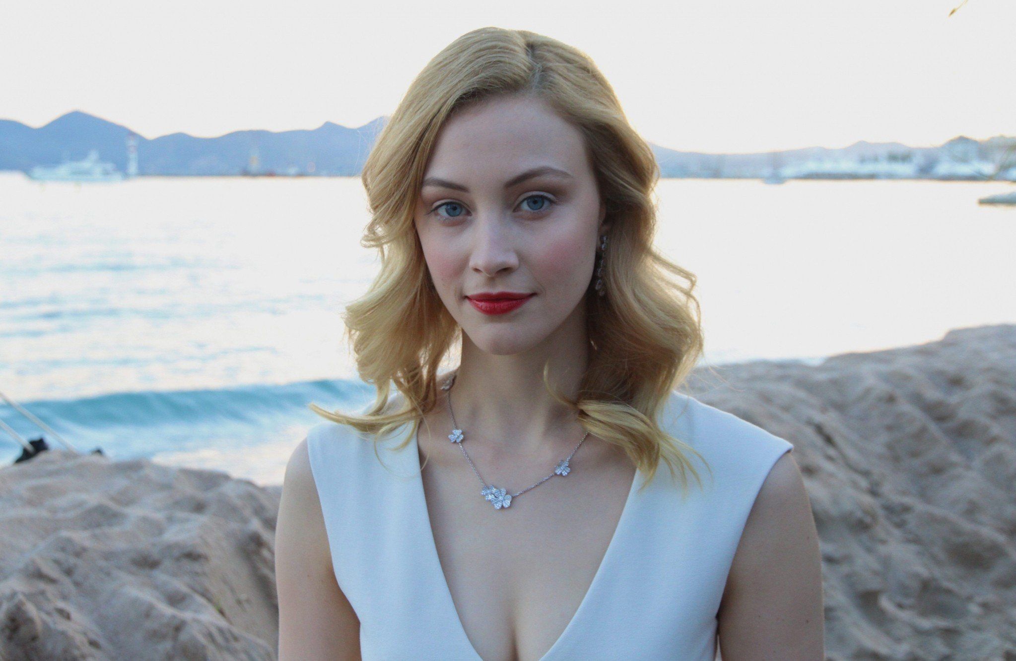 Sarah Gadon 2020 Wallpapers