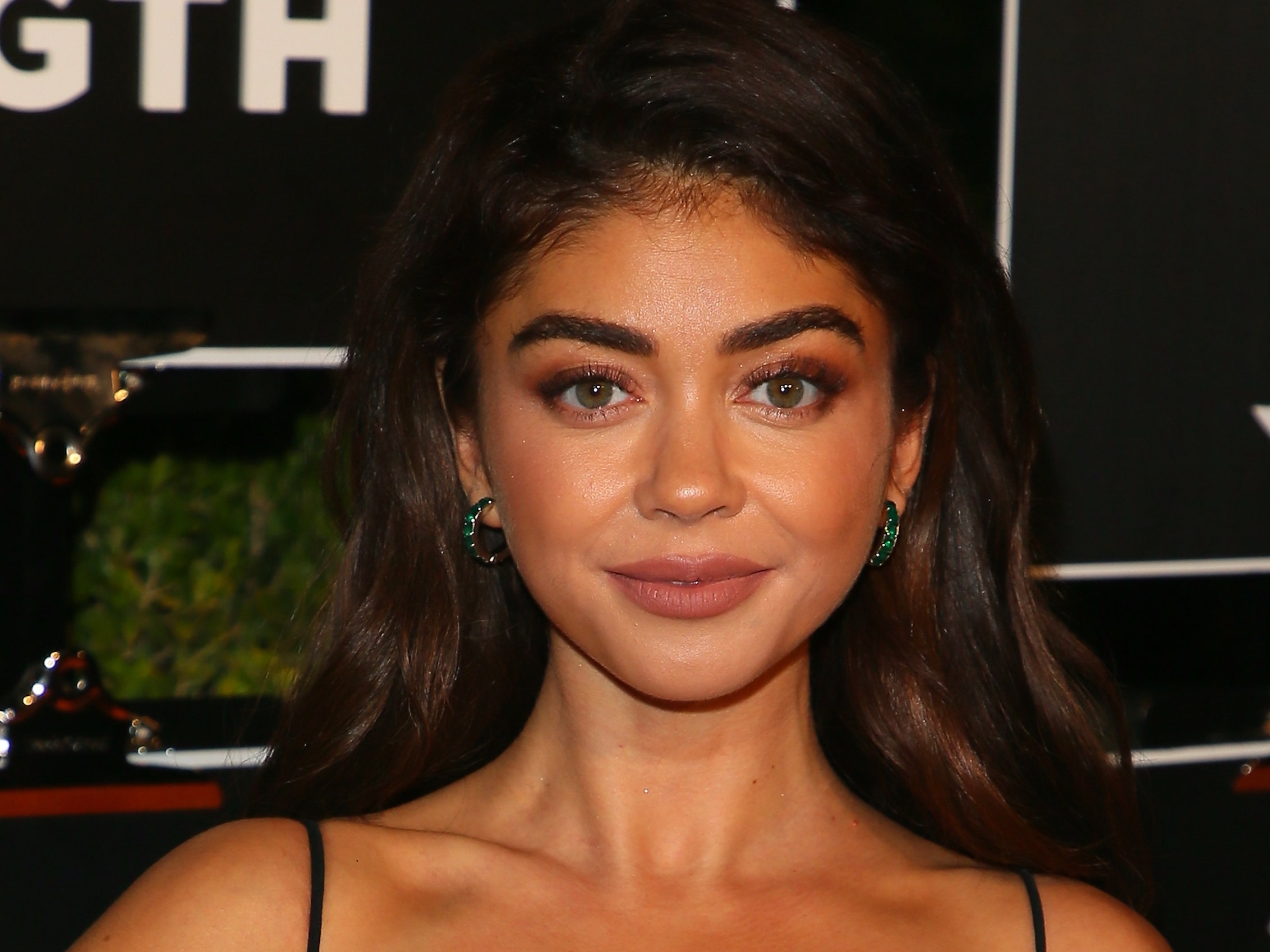 Sarah Hyland Self Magazine 2018 Wallpapers