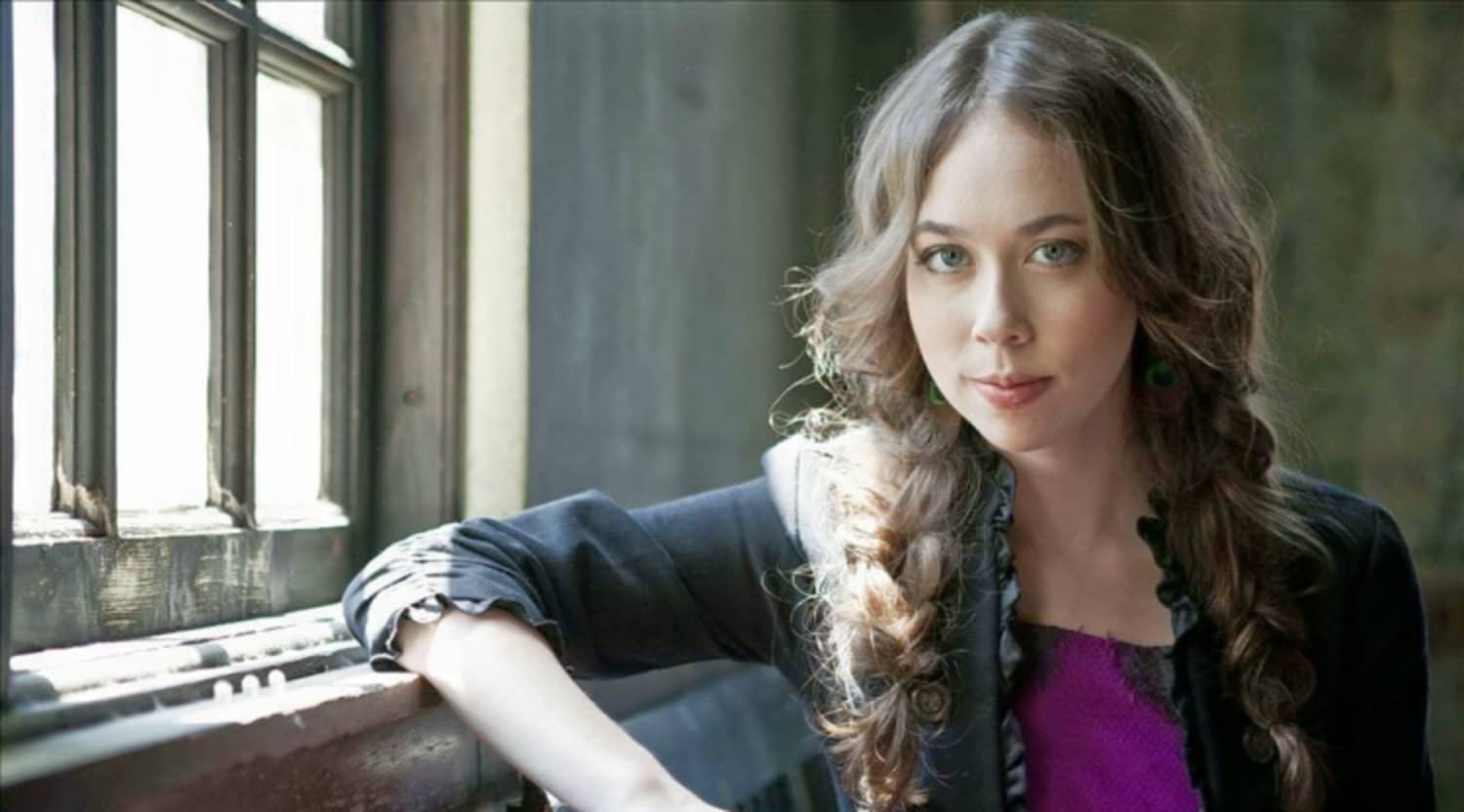 Sarah Jarosz Wallpapers