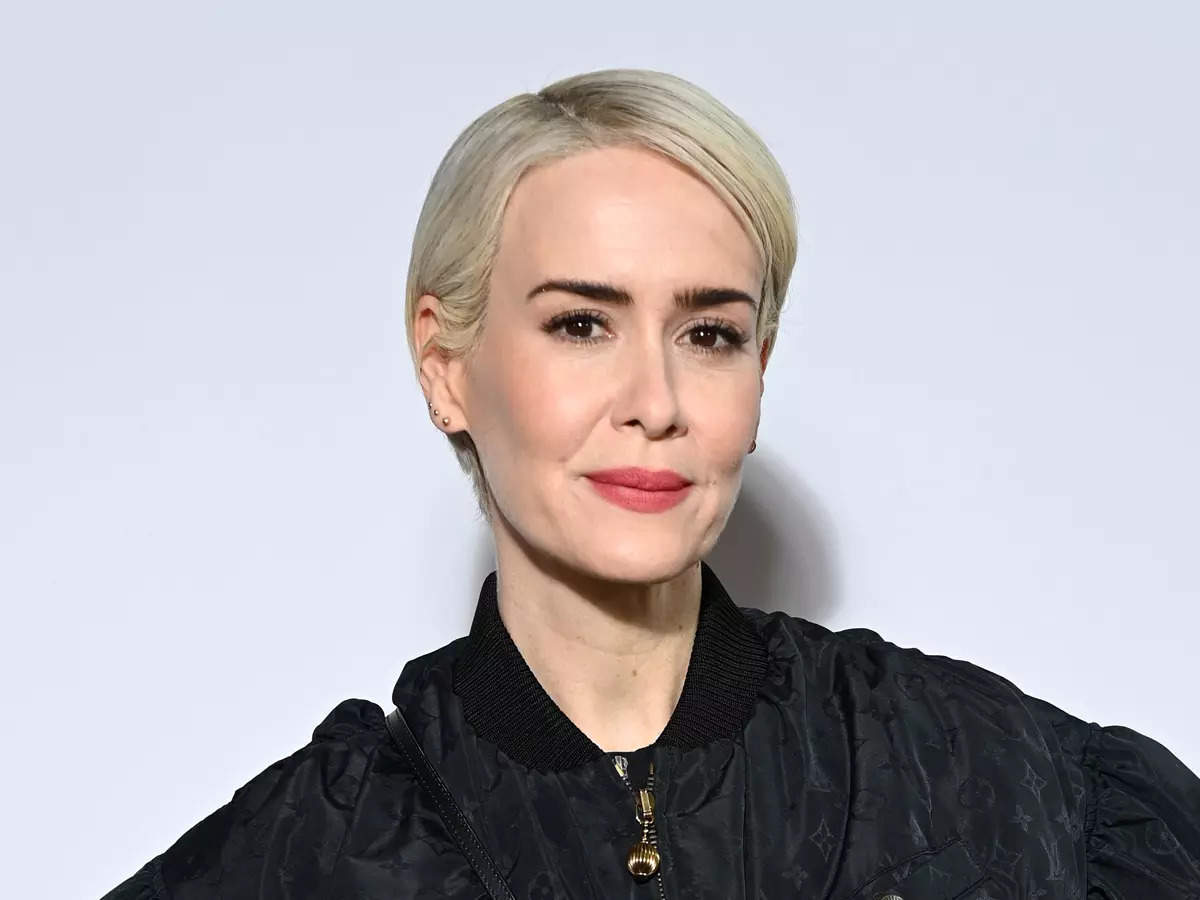 Sarah Paulson Town And Country 2018 Photoshoot Wallpapers