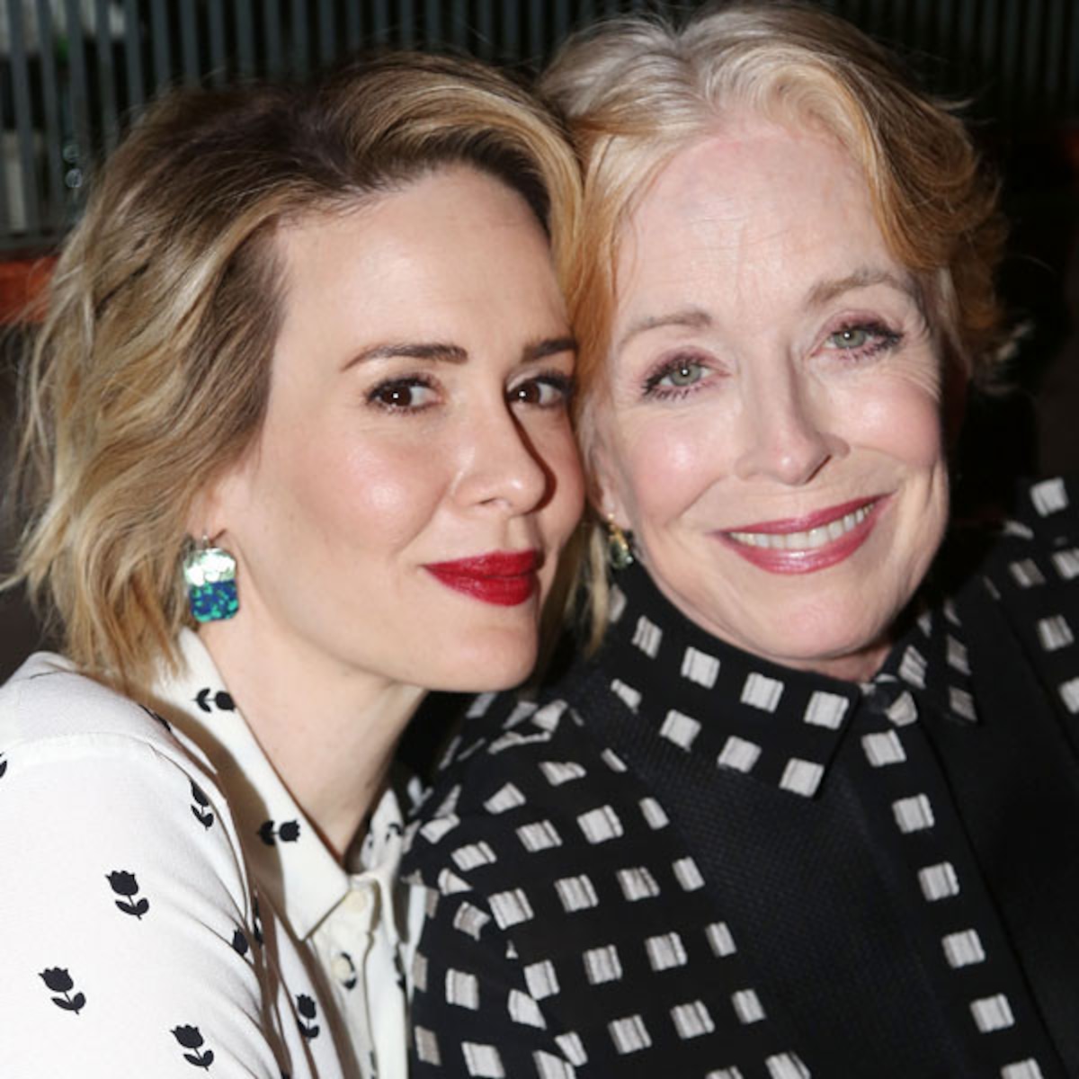 Sarah Paulson Town And Country Wallpapers