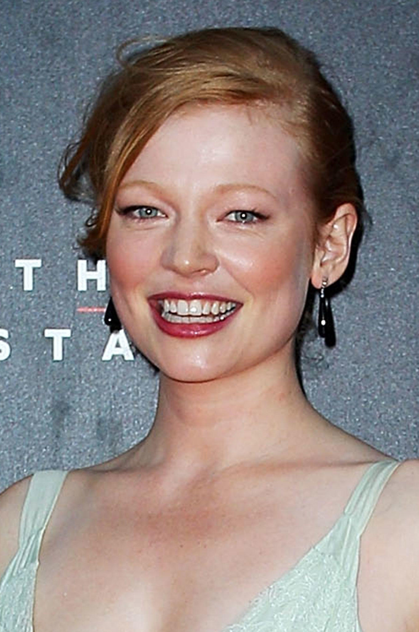 Sarah Snook Wallpapers