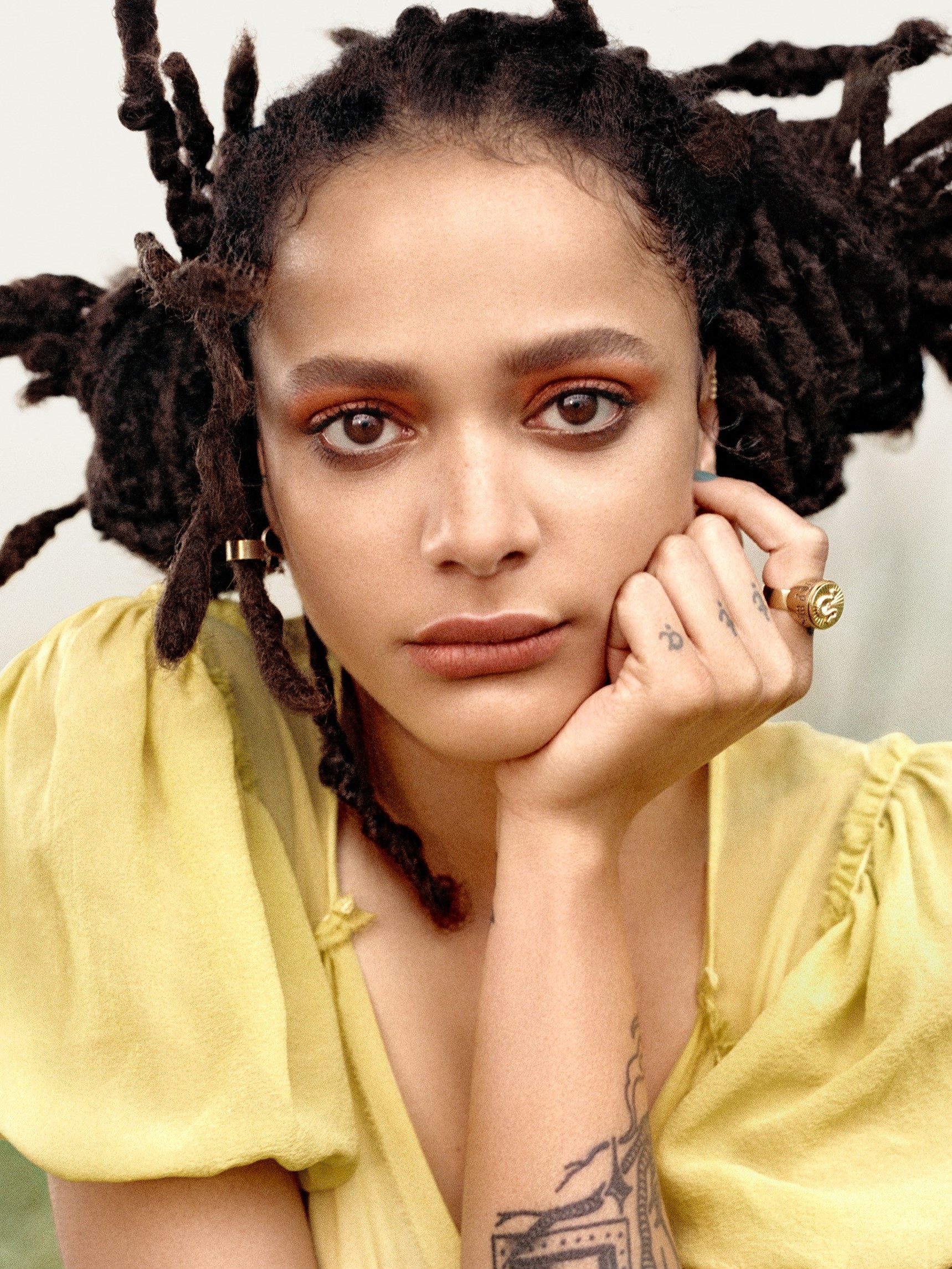 Sasha Lane V Magazine Wallpapers