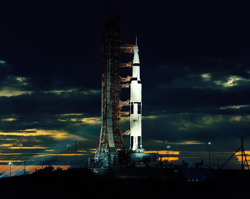 Saturn 5 Wallpapers