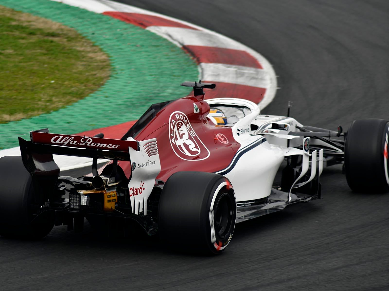 Sauber C37 Wallpapers