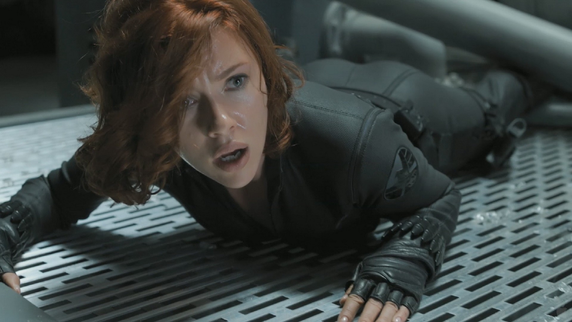 Scarlett Johansson As Black Widow In Avengers Wallpapers