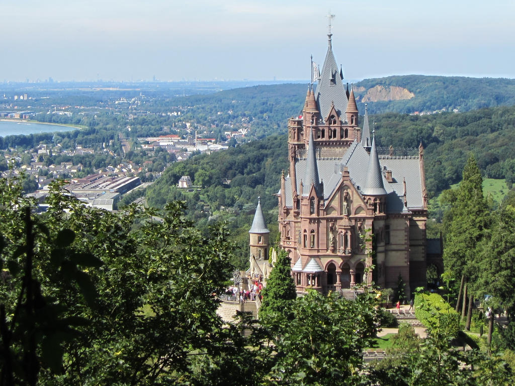 Schloss Drachenburg Wallpapers