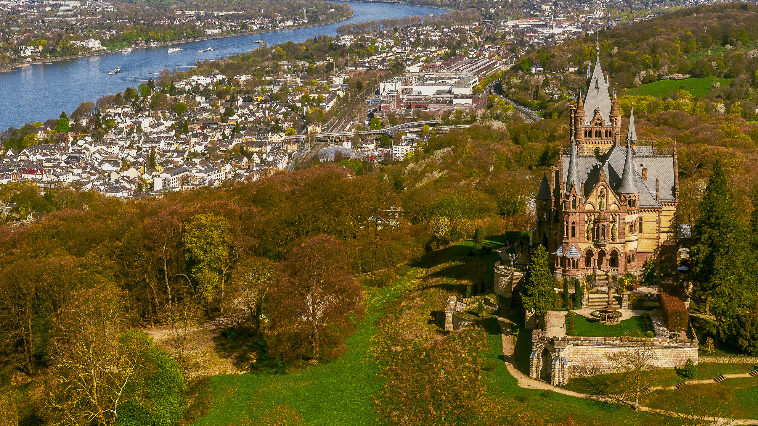 Schloss Drachenburg Wallpapers