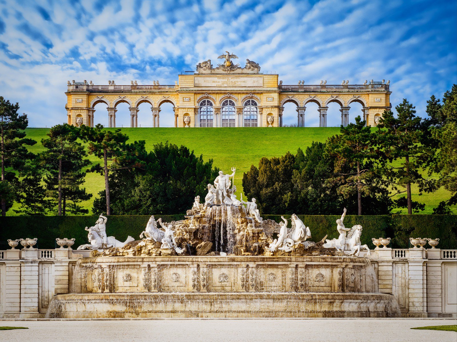 SchoNbrunn Palace Wallpapers