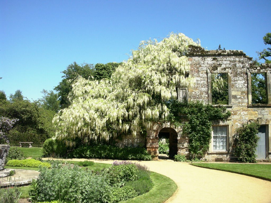 Scotney Castle Wallpapers