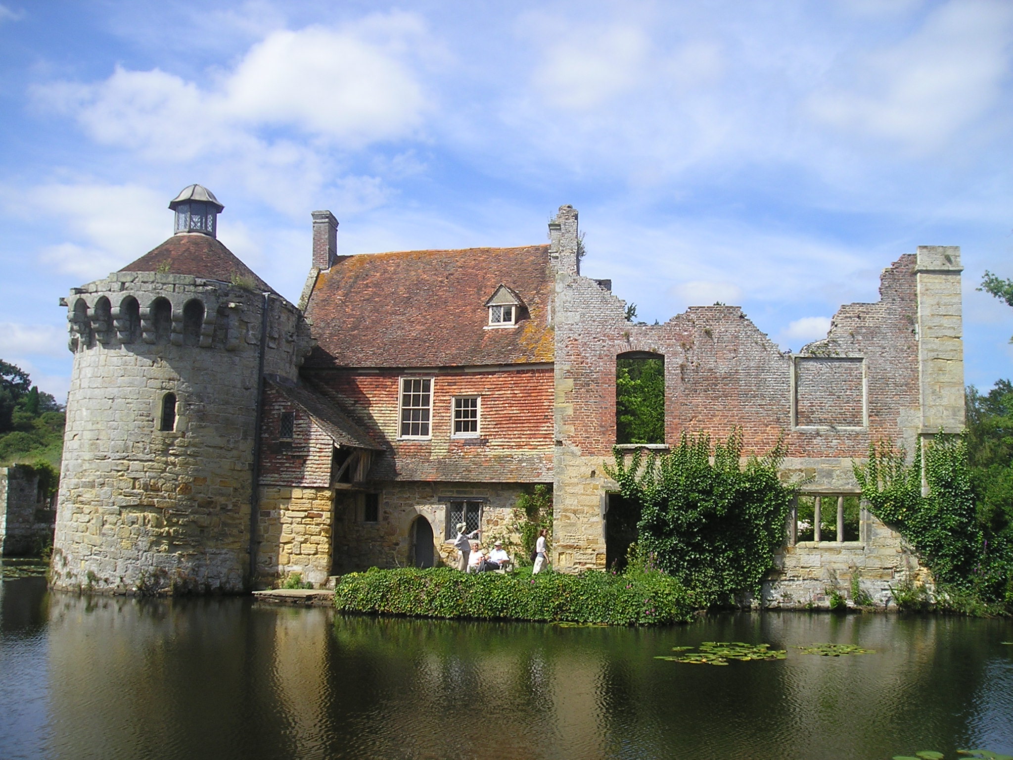 Scotney Castle Wallpapers