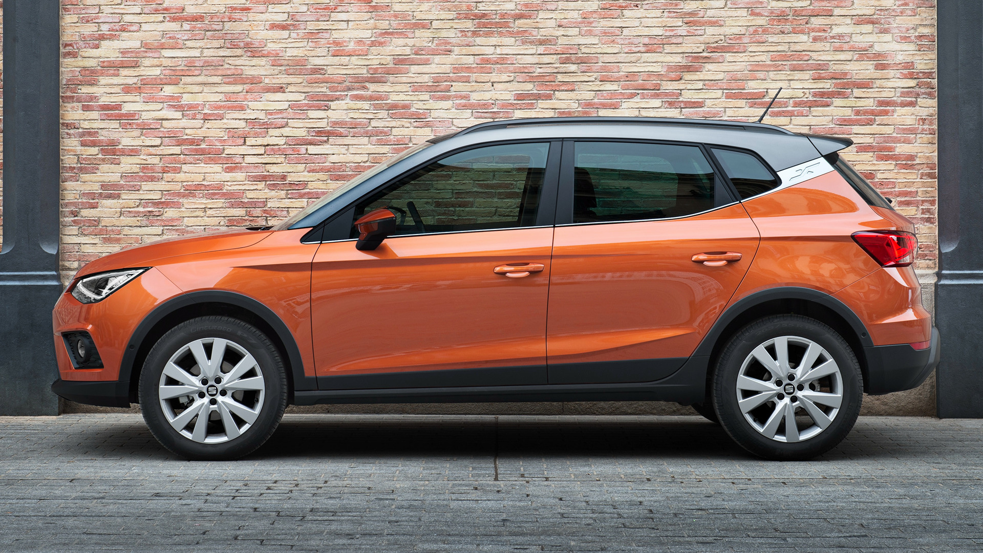 Seat Arona Wallpapers