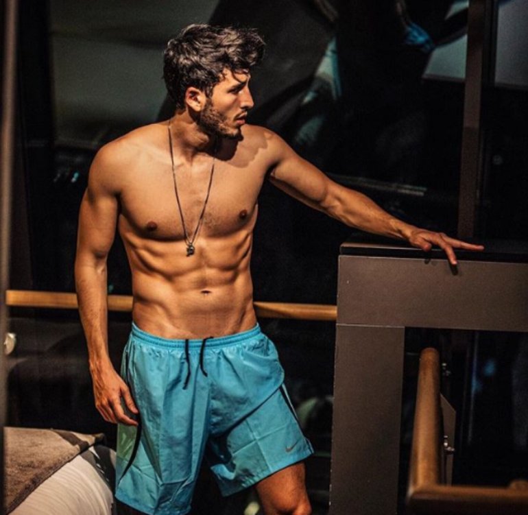 Sebastian Yatra Shirtless Wallpapers