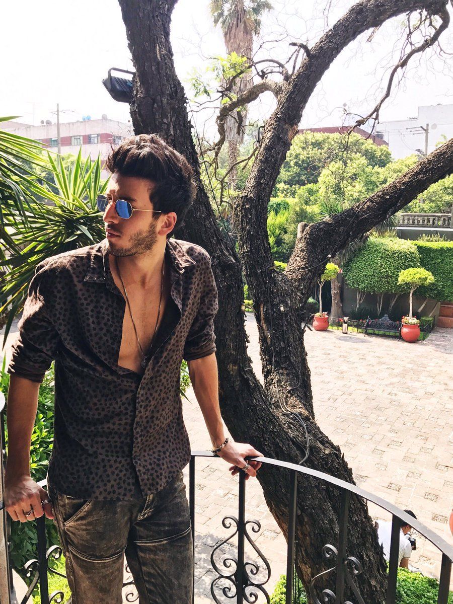 Sebastian Yatra Shirtless Wallpapers