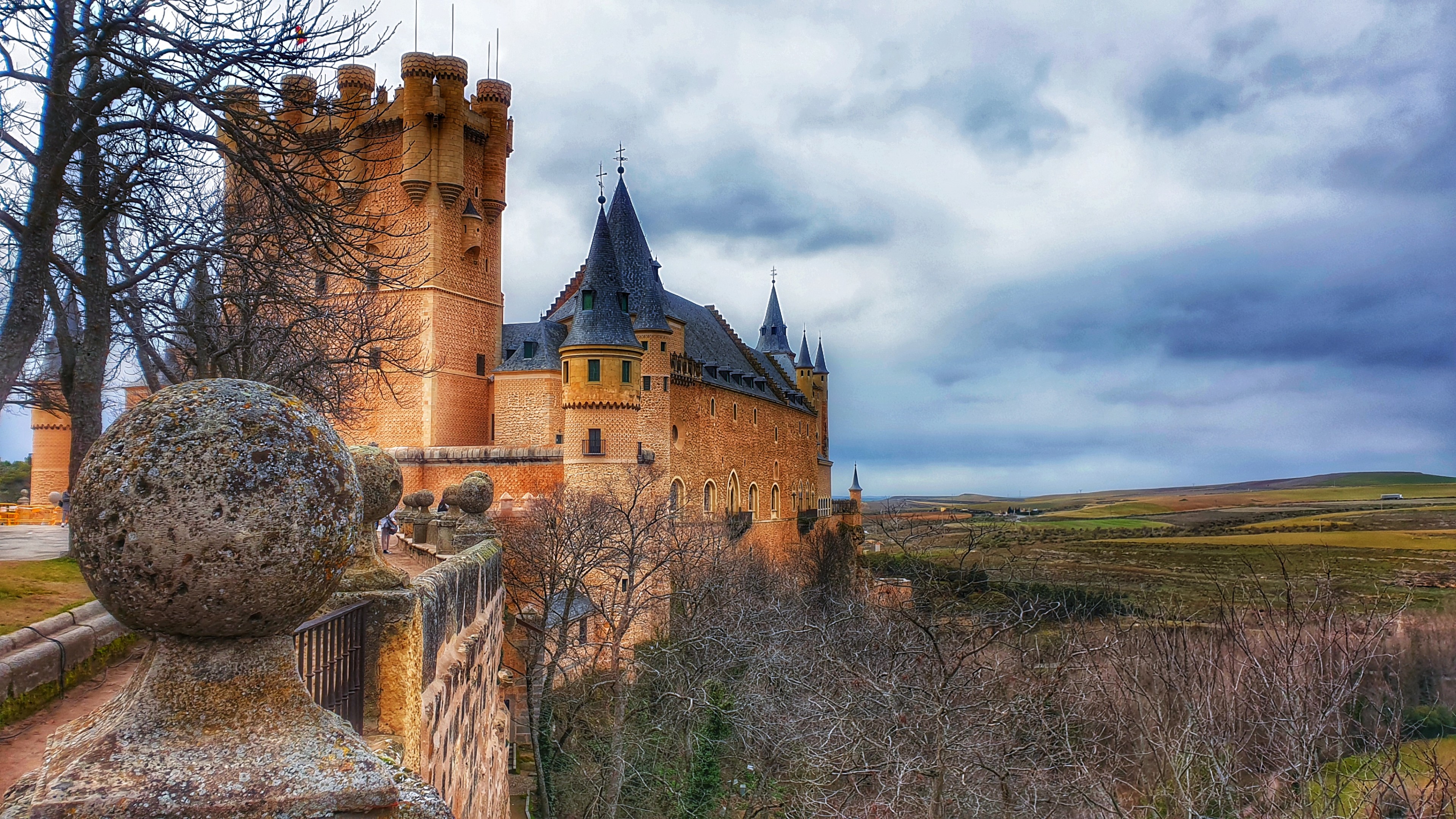 Segovia Castle Wallpapers