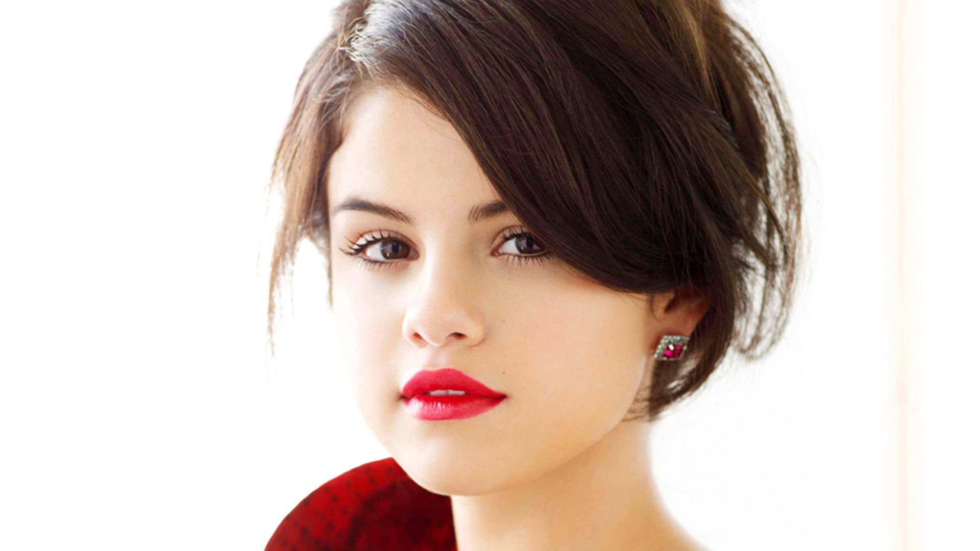 Selena Gomez HD Wallpapers