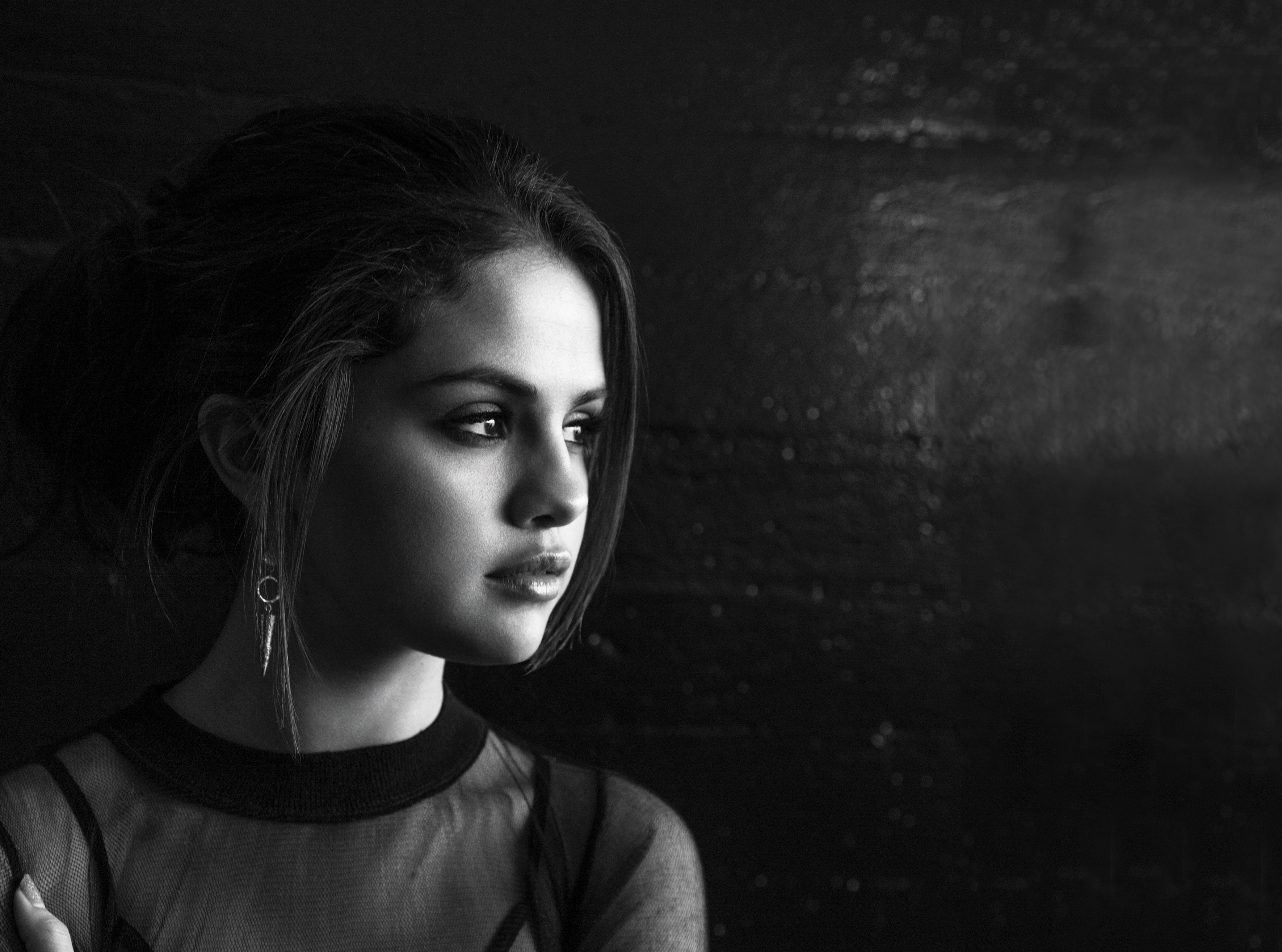 Selena Gomez Monochrome Photoshoot 2021 Wallpapers