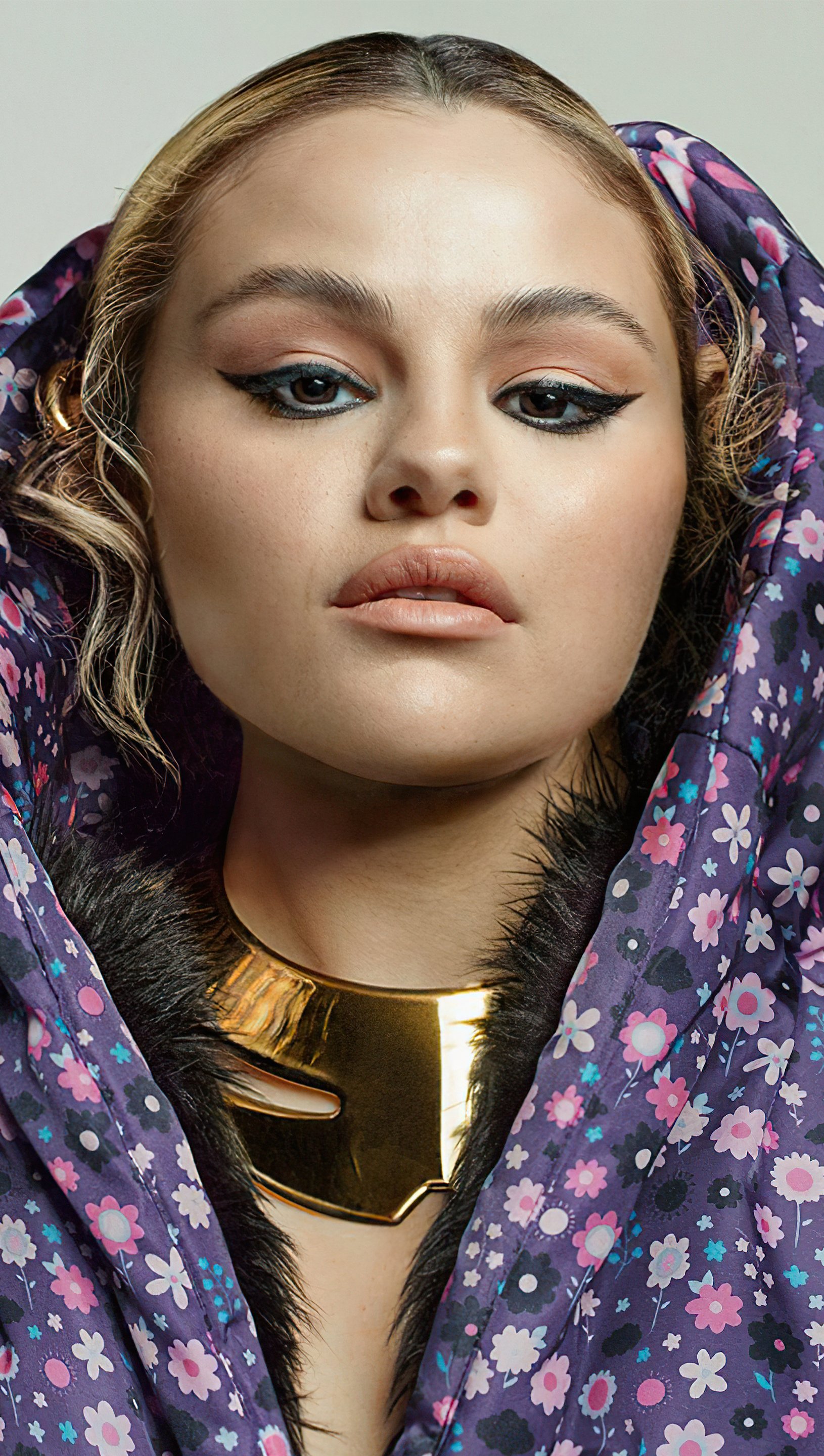 Selena Gomez Vogue Arabia Wallpapers