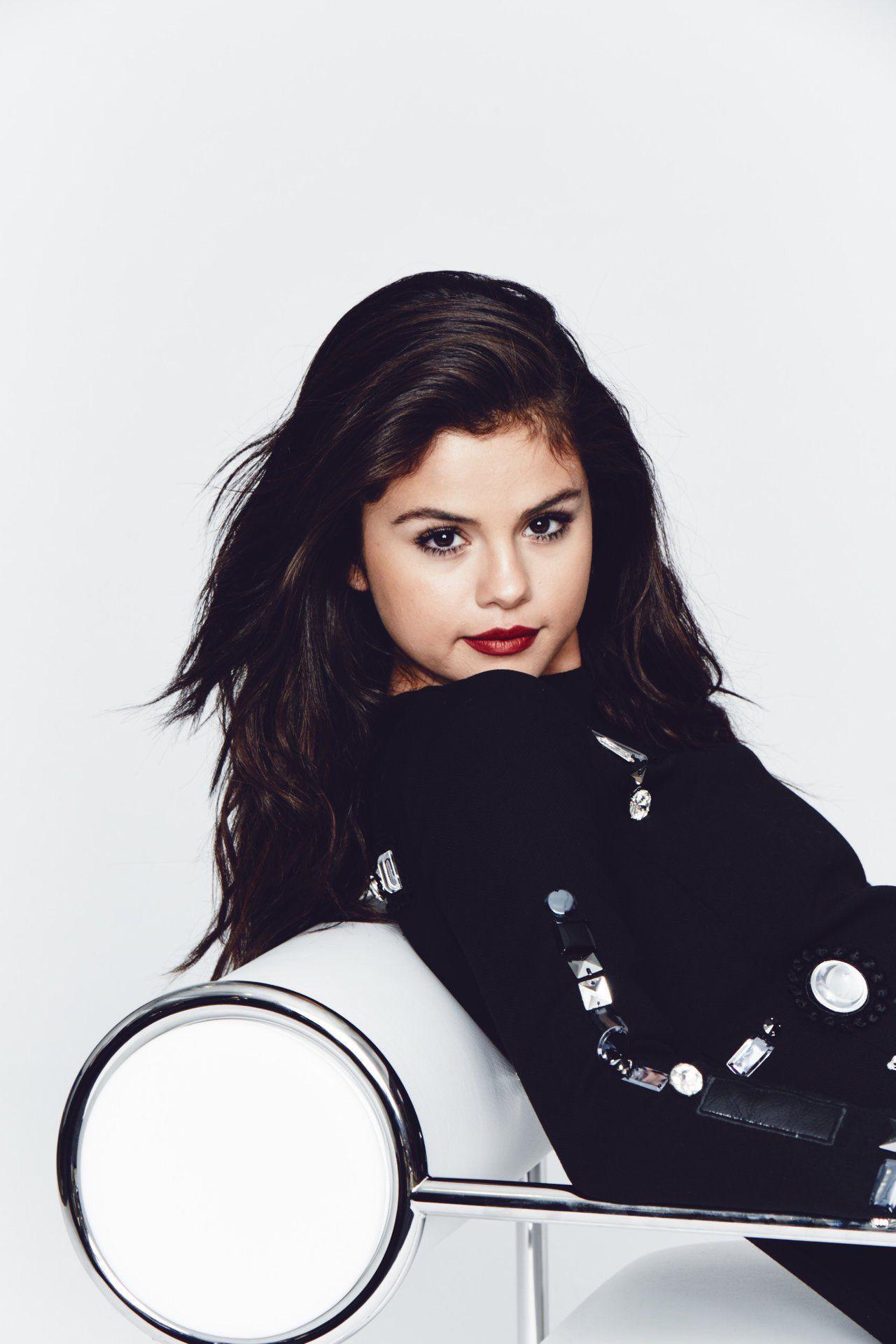 Selena Rare Pictures Wallpapers