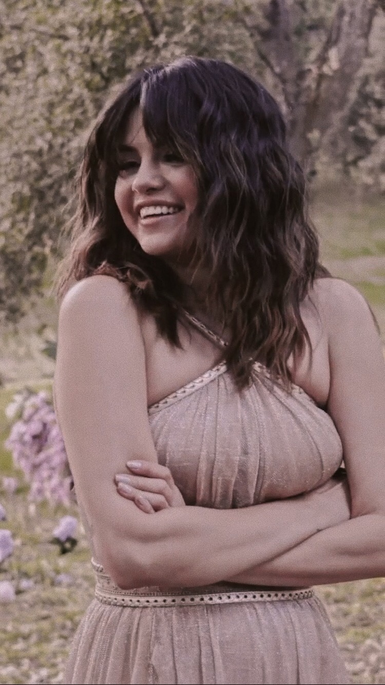 Selena Rare Pictures Wallpapers