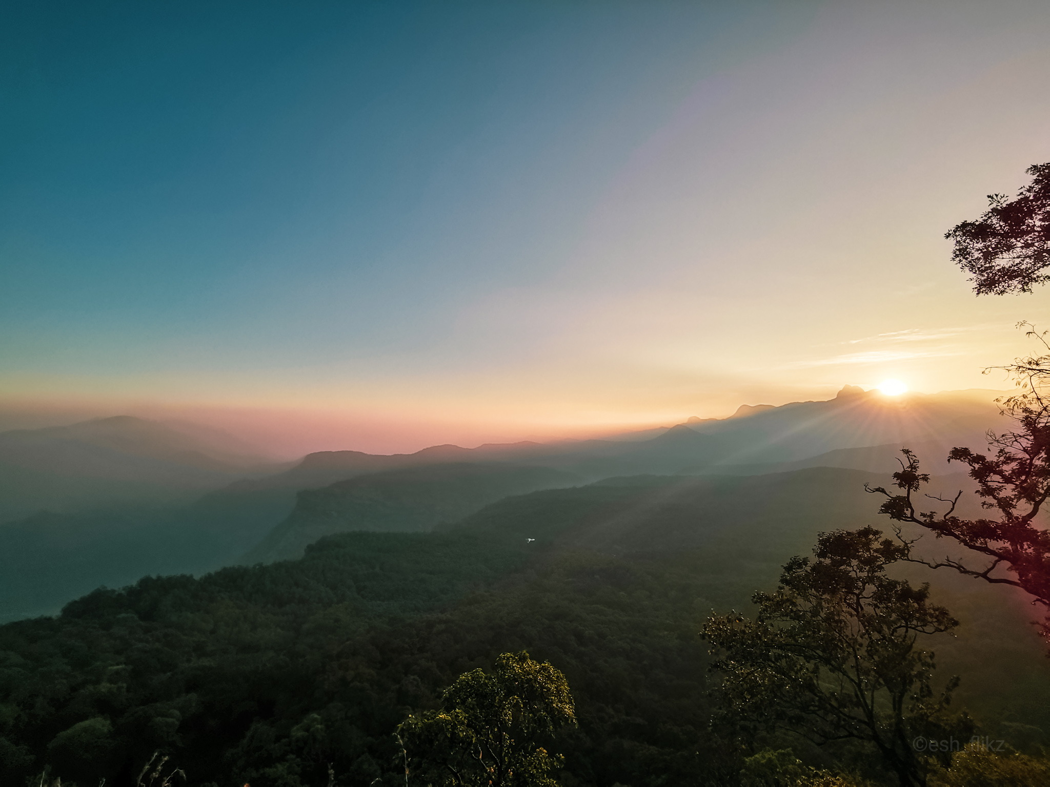 Setting Sun In The Hill Station Wallpapers