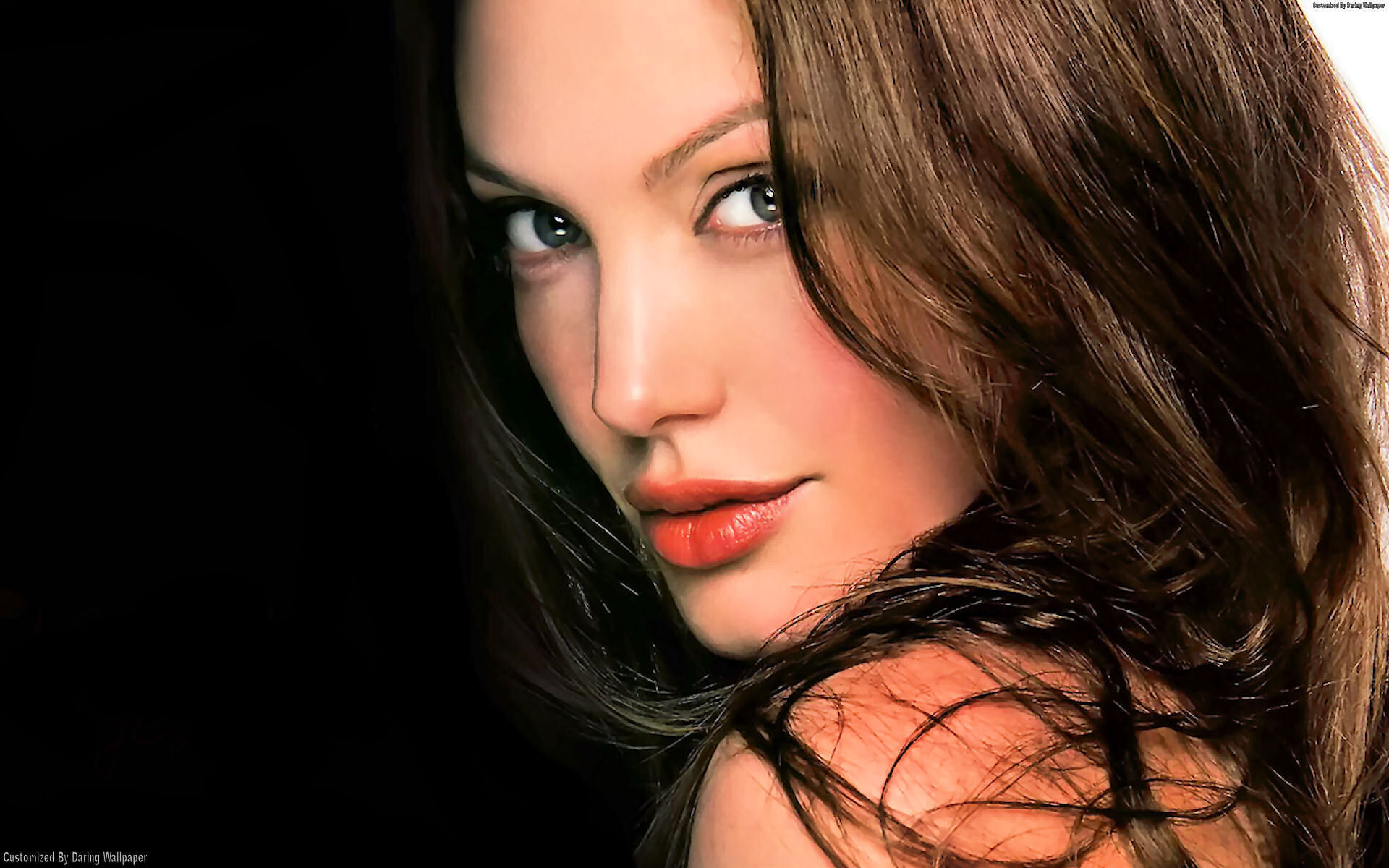 Sexy Angelina Jolie Wallpapers