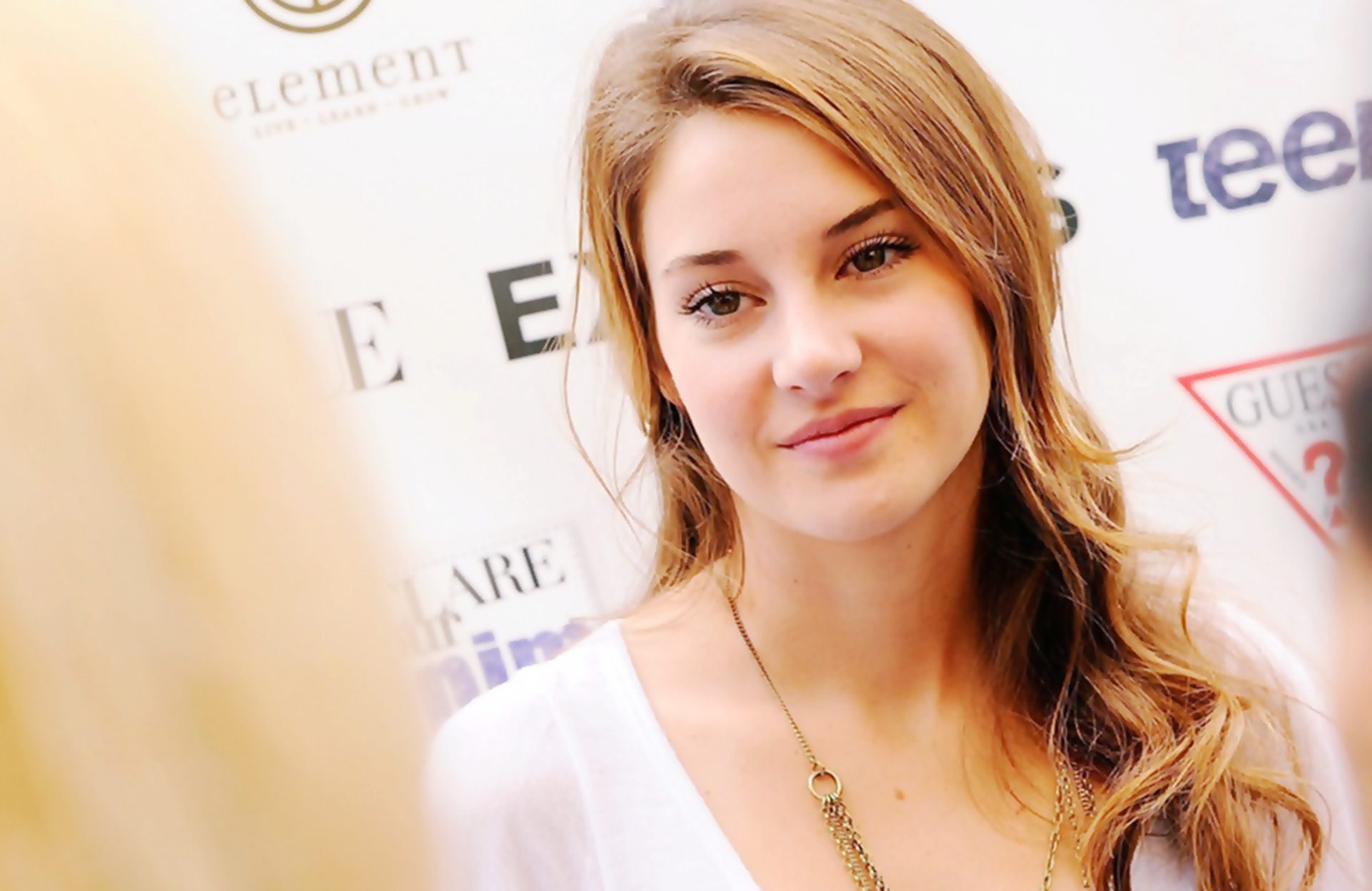 Shailene Woodley Actress Wallpapers