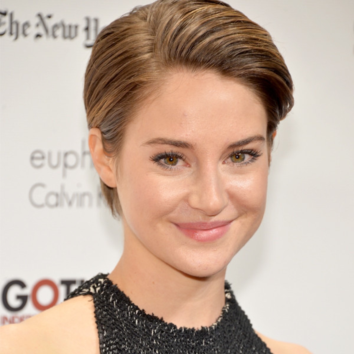 Shailene Woodley Short Hair Wallpapers