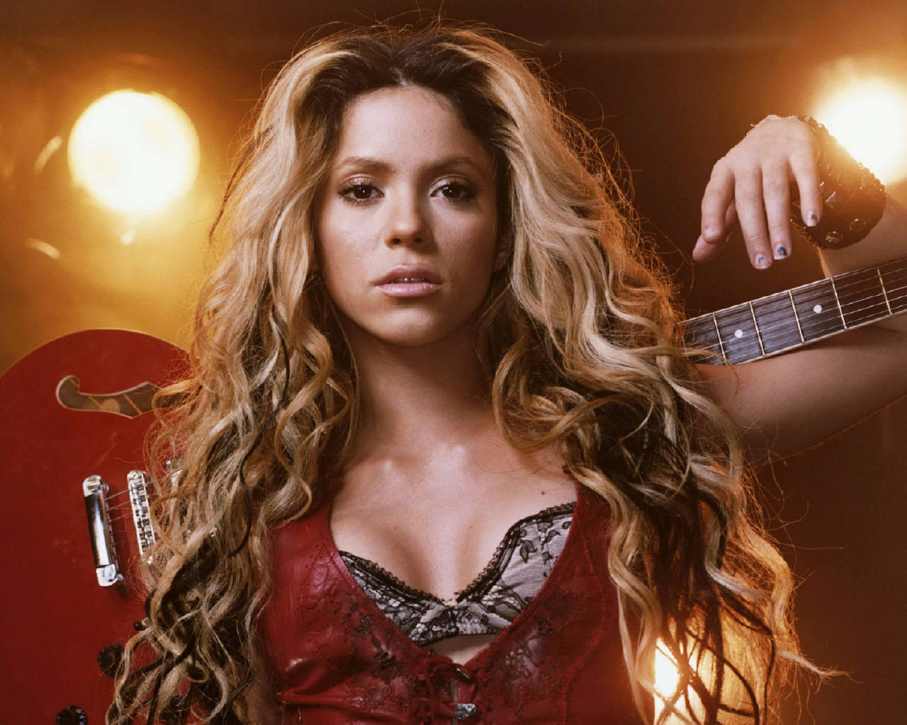 Shakira HD Singer Wallpapers