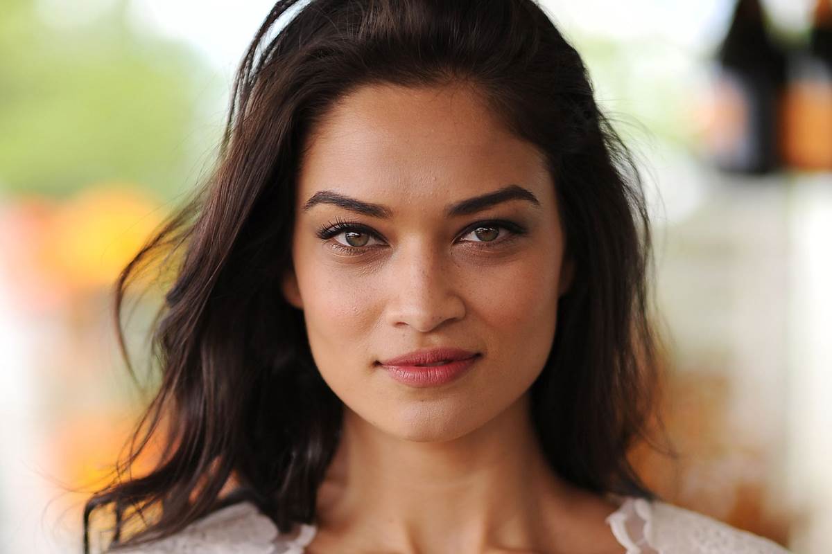 Shanina Shaik Wallpapers