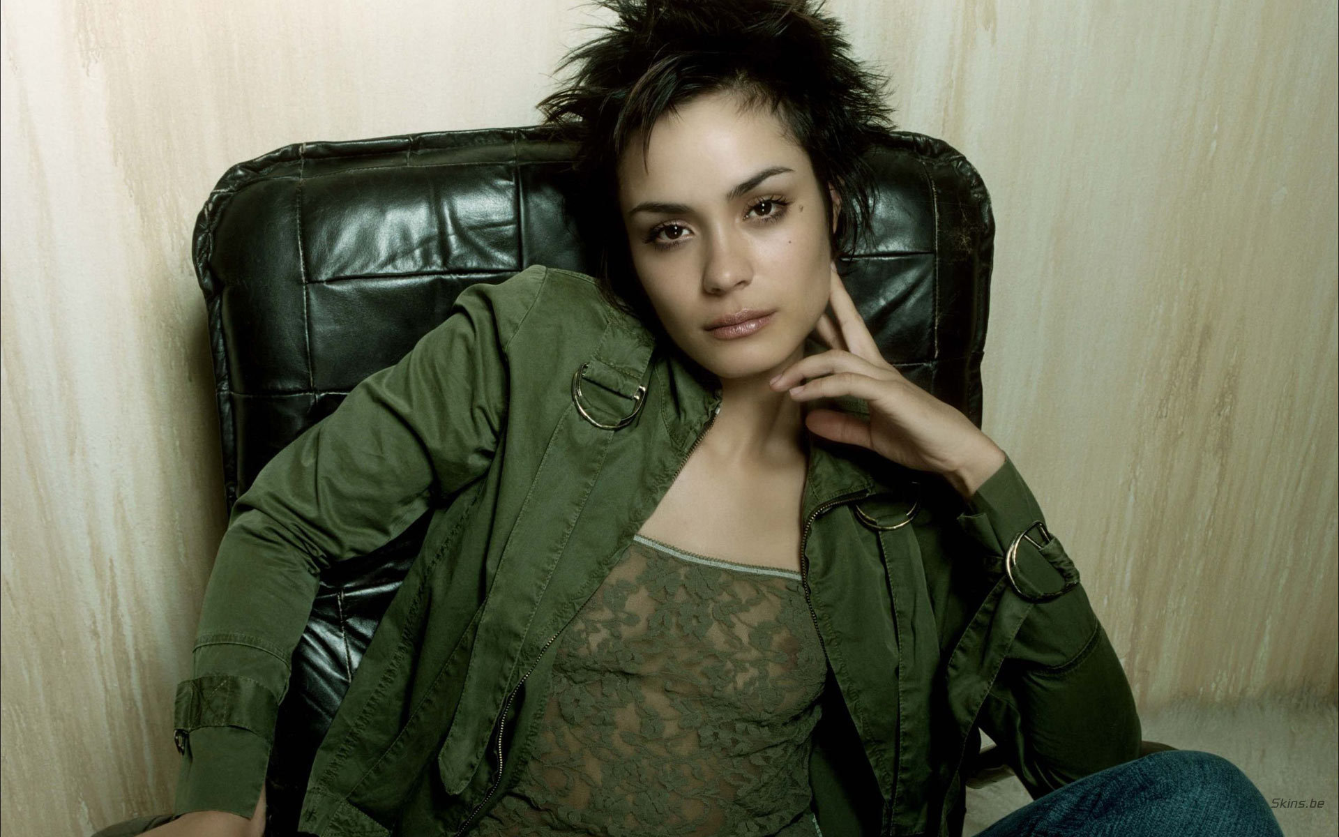 Shannyn Sossamon Wallpapers