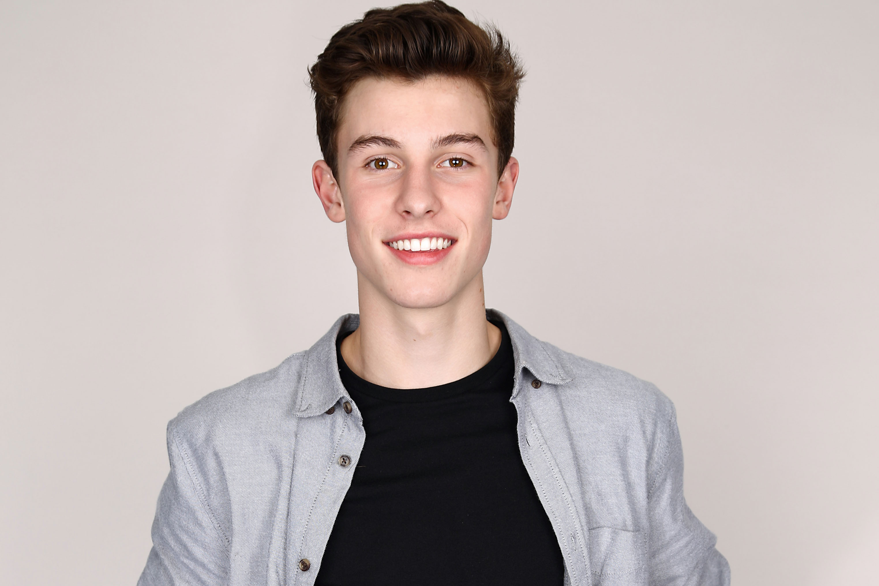 Shawn Mendes 2017 Wallpapers