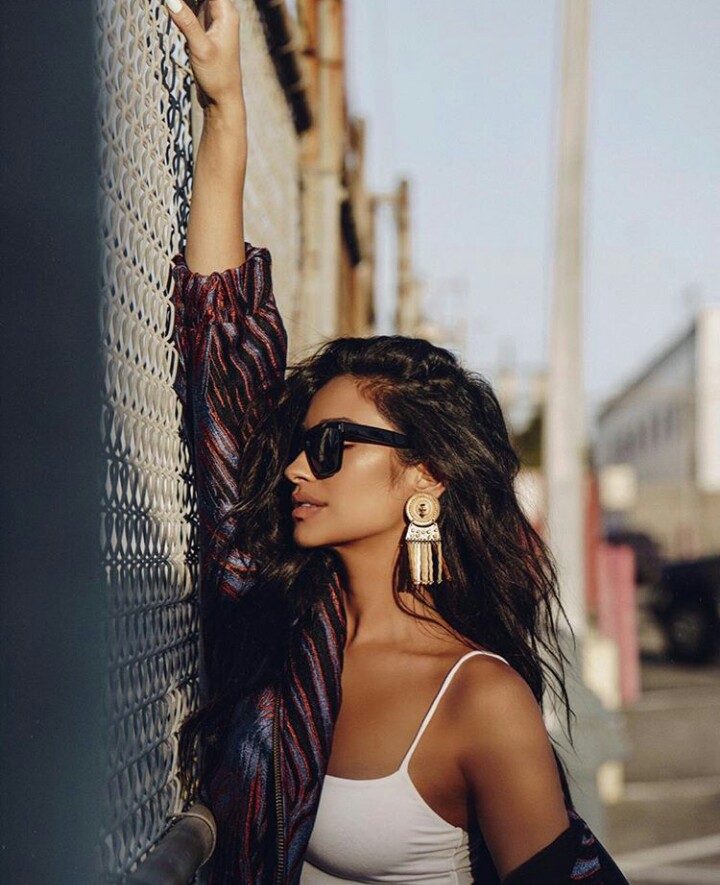 Shay Mitchell Wallpapers