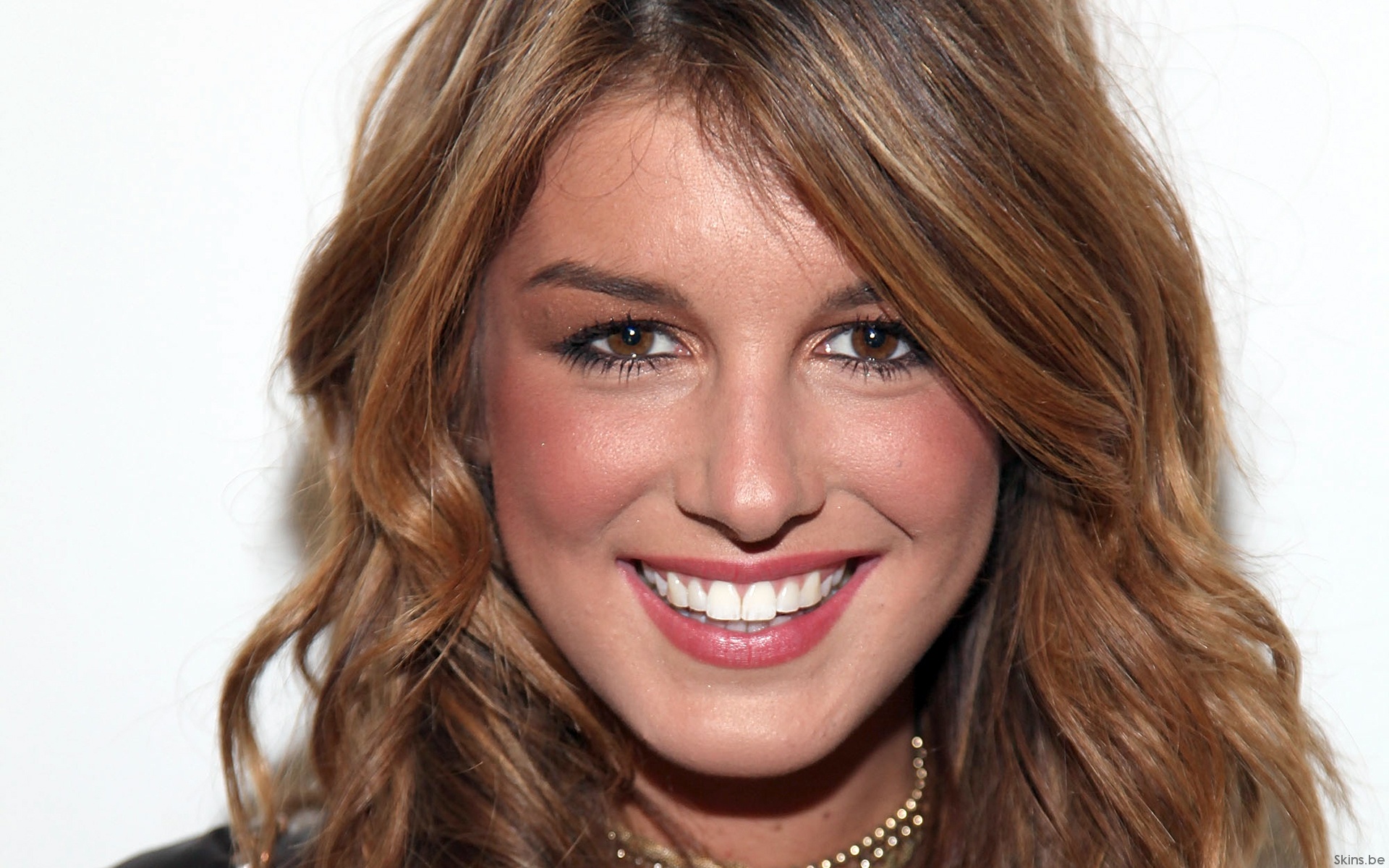 Shenae Grimes Wallpapers