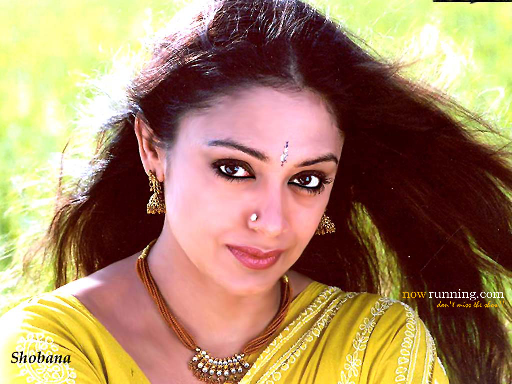 Shobana Hot Wallpapers