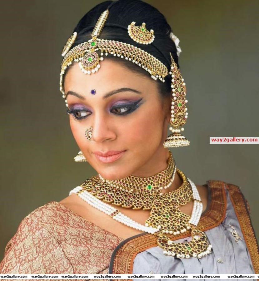 Shobana Hot Wallpapers