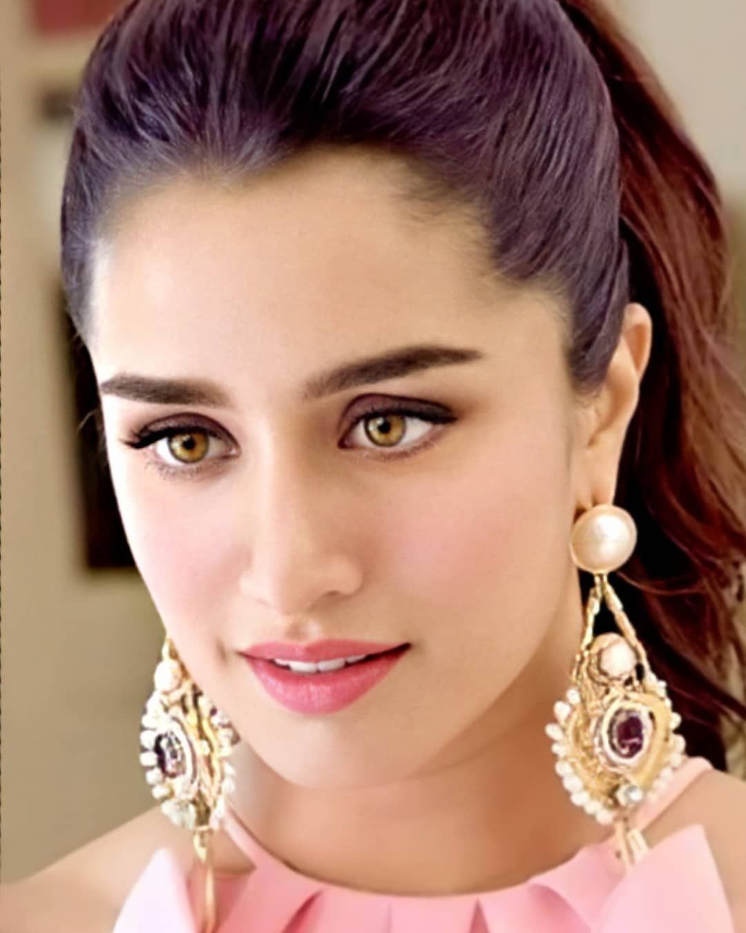 Shraddha Kapoor Wallpapers