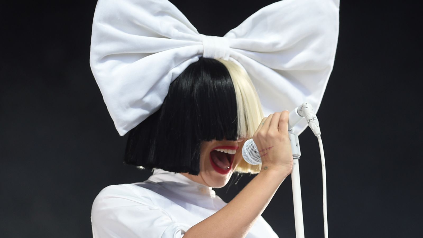 Sia Singer Images Wallpapers