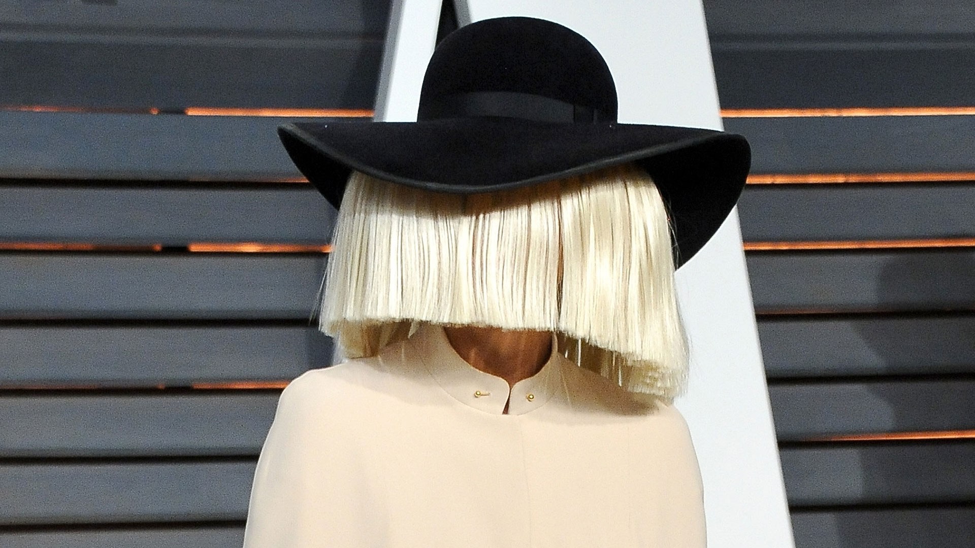 Sia Singer Images Wallpapers