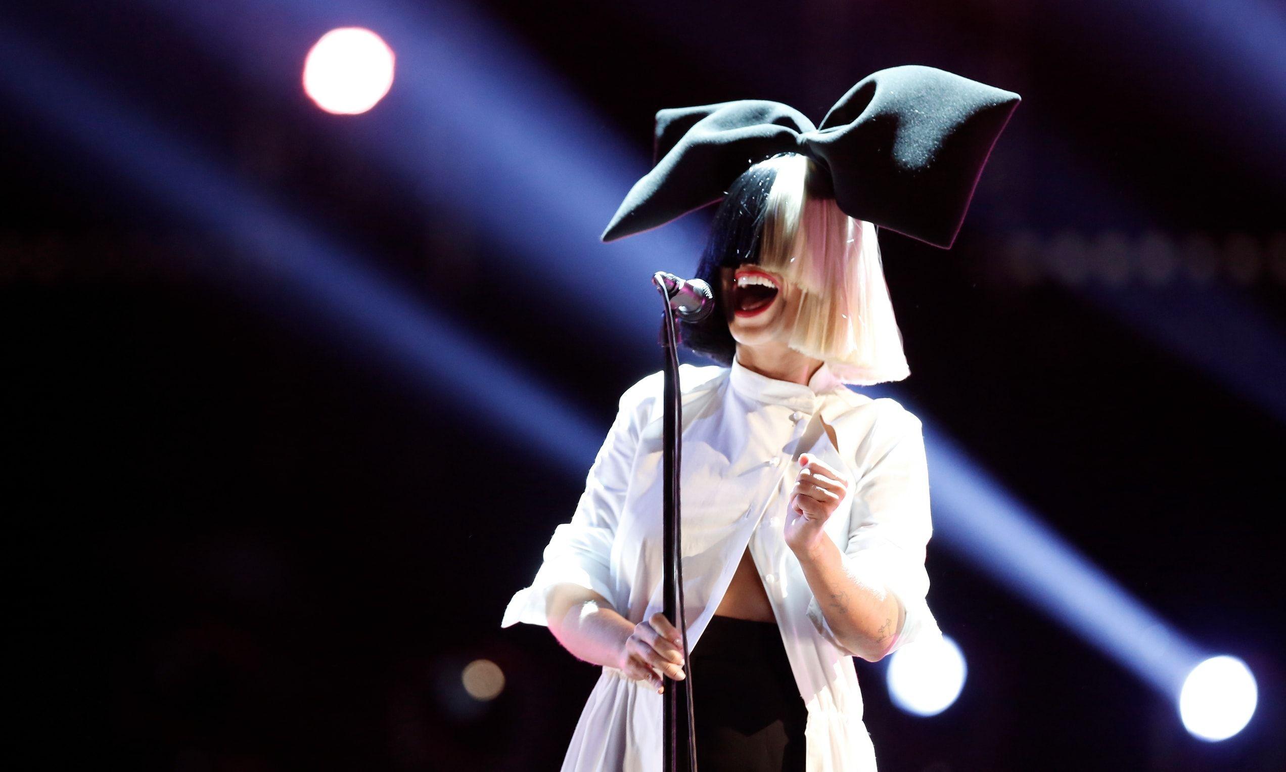 Sia Singer Images Wallpapers