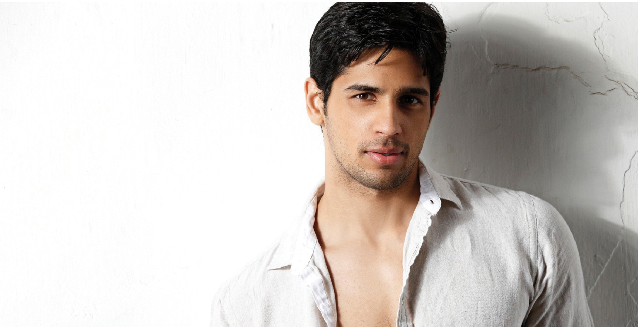 Sidharth Malhotra Wallpapers