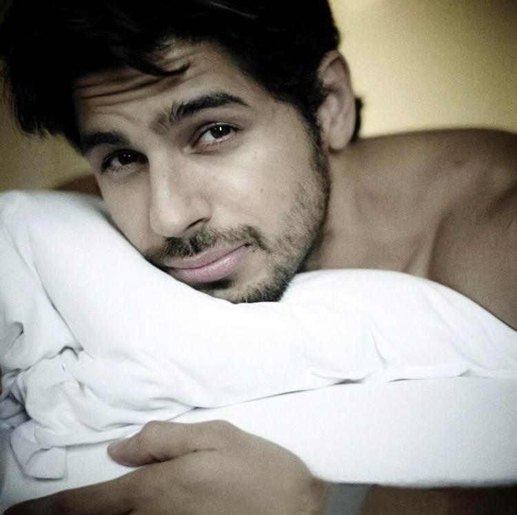 Sidharth Malhotra Wallpapers