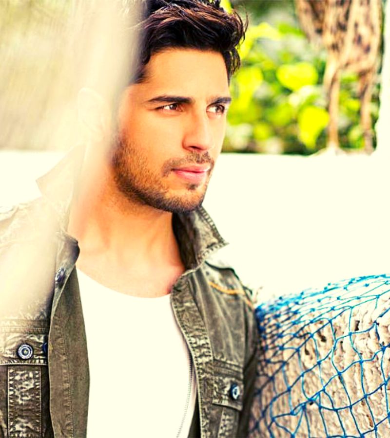 Sidharth Malhotra Wallpapers