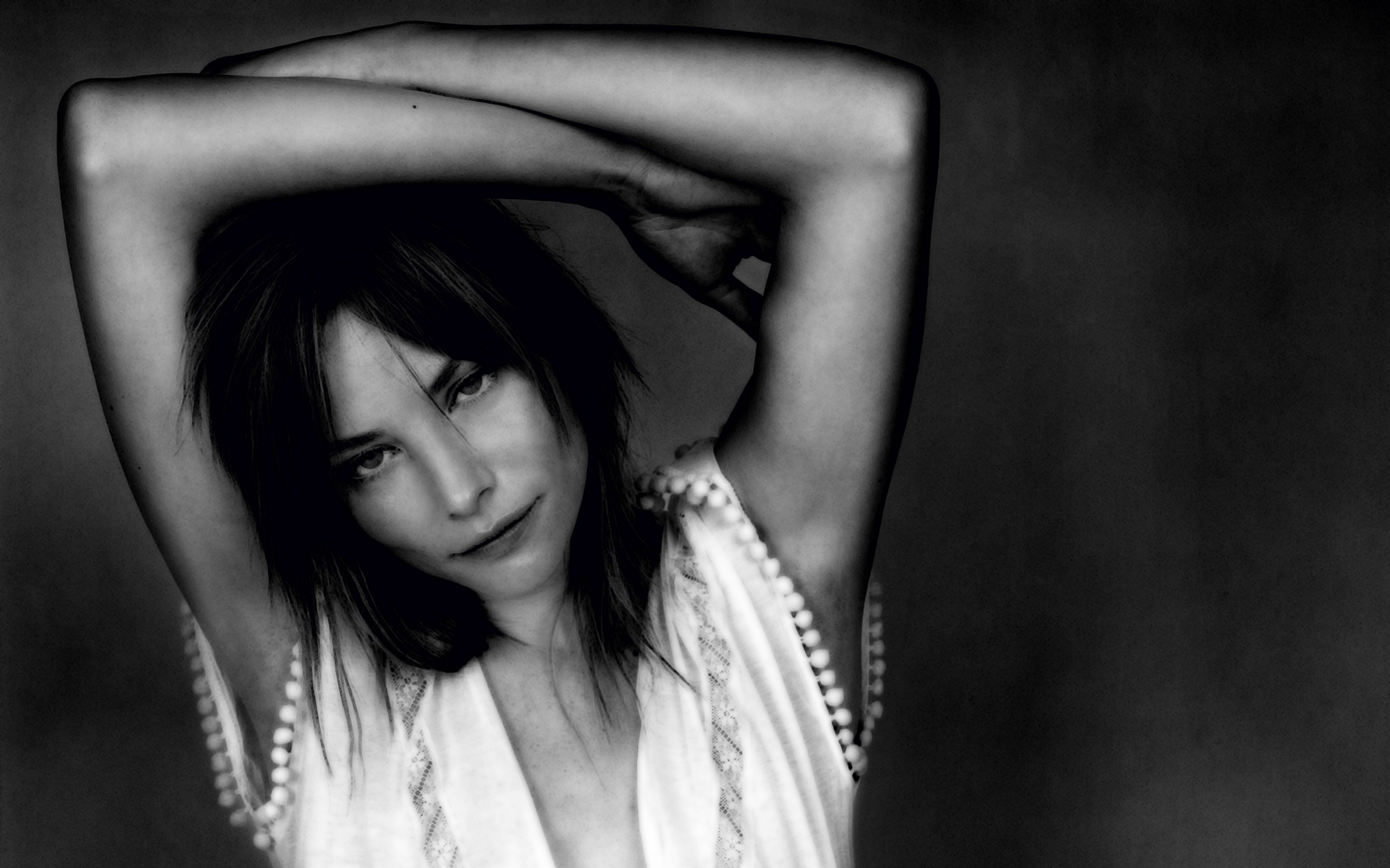 Sienna Guillory Wallpapers