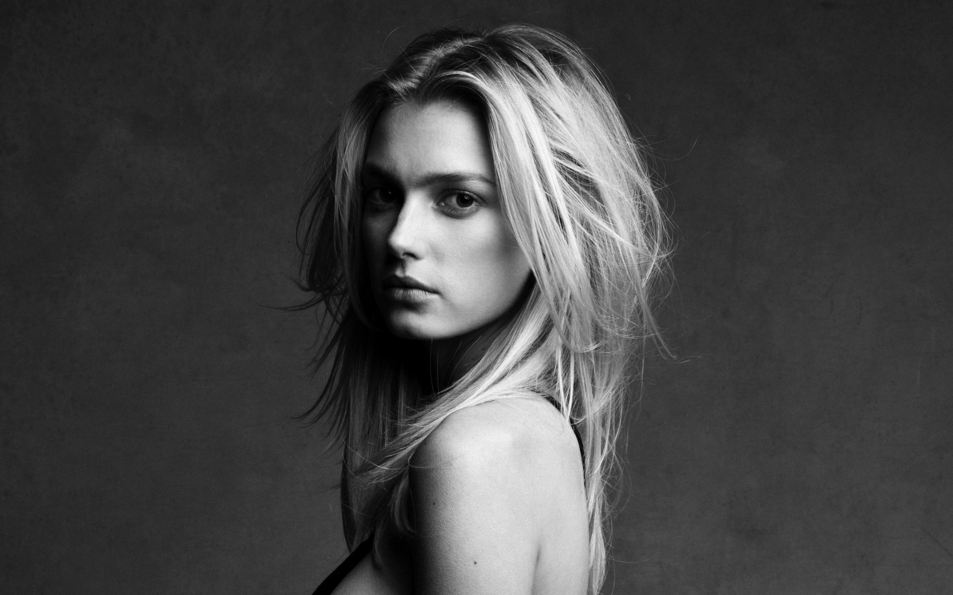 Sigrid Agren Wallpapers