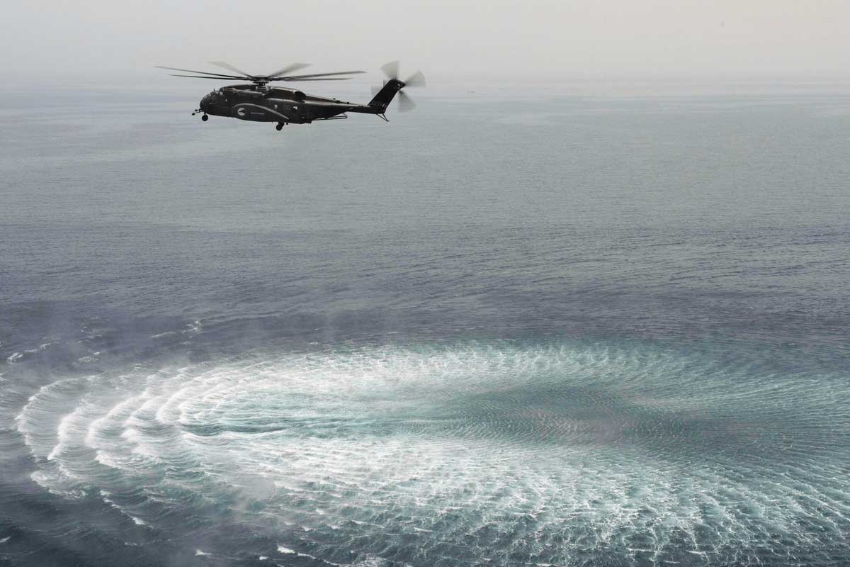 Sikorsky Mh-53E Sea Dragon Wallpapers