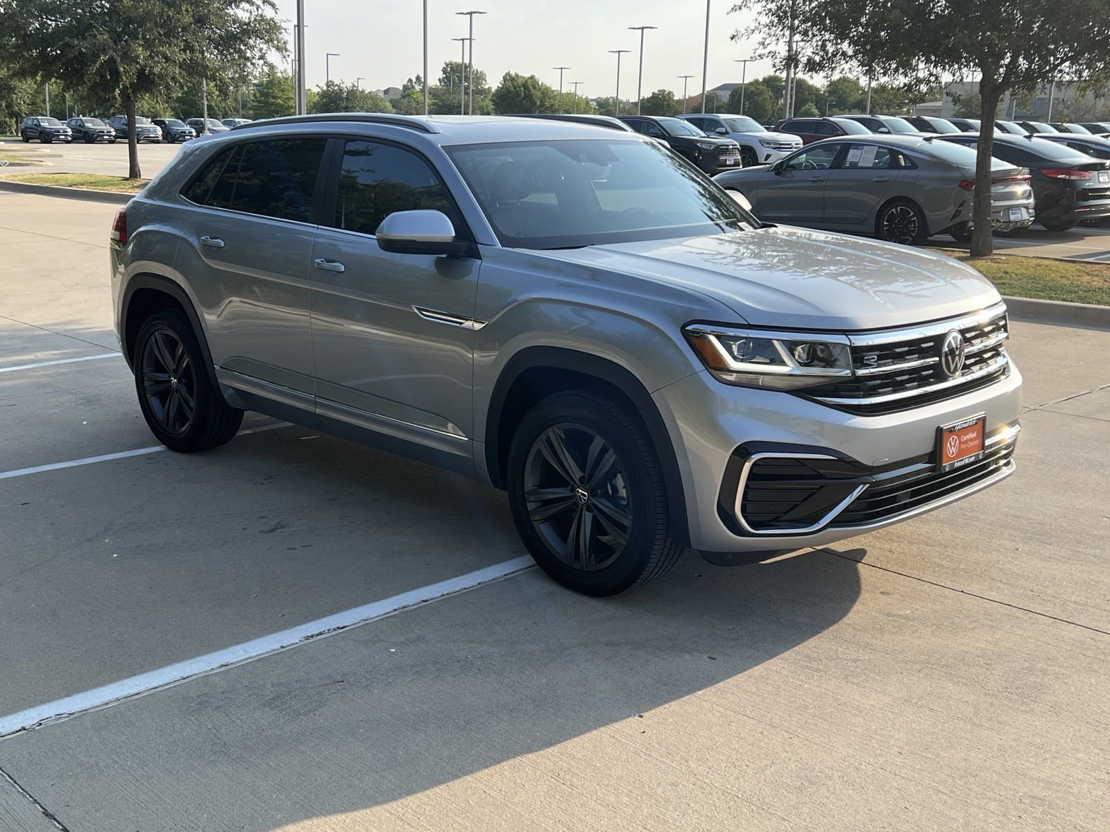 Silver Volkswagen Atlas Wallpapers