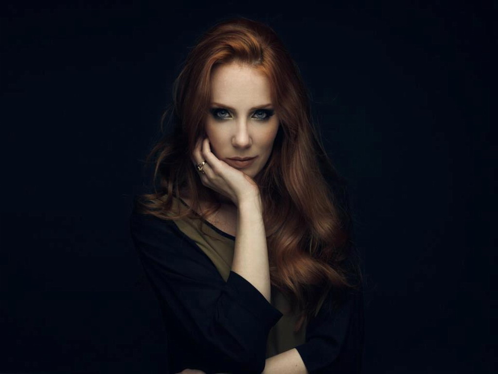 Simone Simons Wallpapers