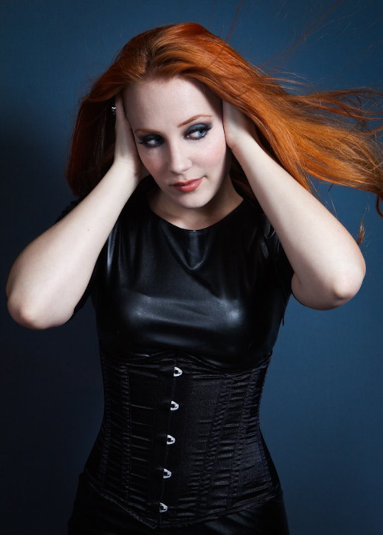 Simone Simons Wallpapers